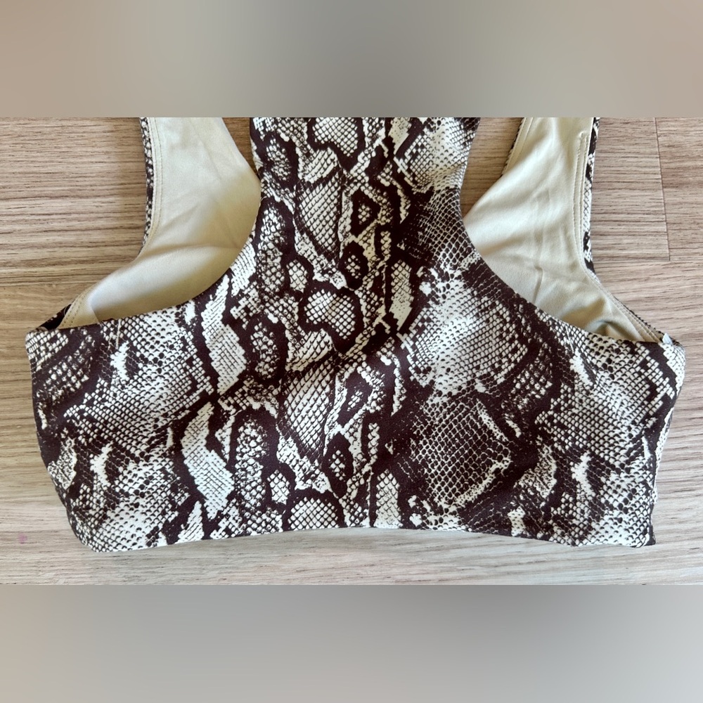 Lorna Jane Viper Sports Bra XS Viper Print NWT $70 - Picture 11 of 11